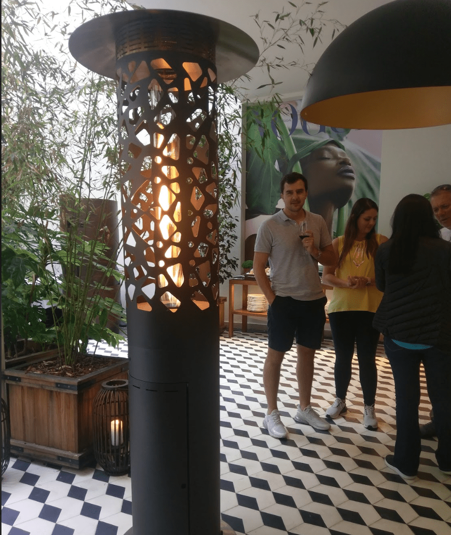 Tile Hyperion Gaskamin für draußen – luxuriöser Design-Outdoor-Kamin | GlammFire - Chique Buiten Leven - GlammFire - Gaskamin für draußen