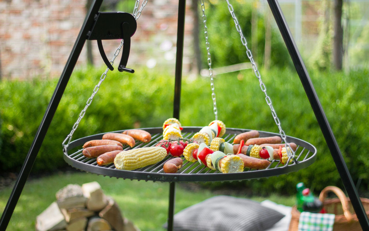Vuurschaal Viking 80 cm met randdeksel 81,5 cm | CookKing - CookKing Tripod Grill + Fire Bowl “VIKING”