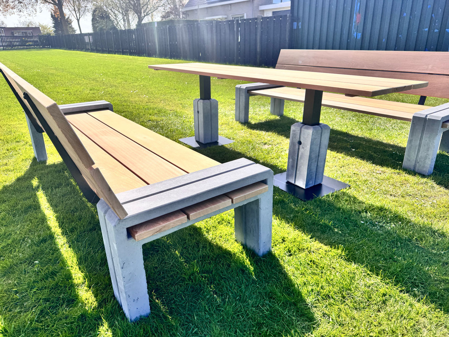 Rock Products C3 Table – Tuintafel van Beton & Hout