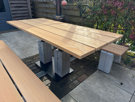 Rock Products C3 Table – Tuintafel van Beton & Hout