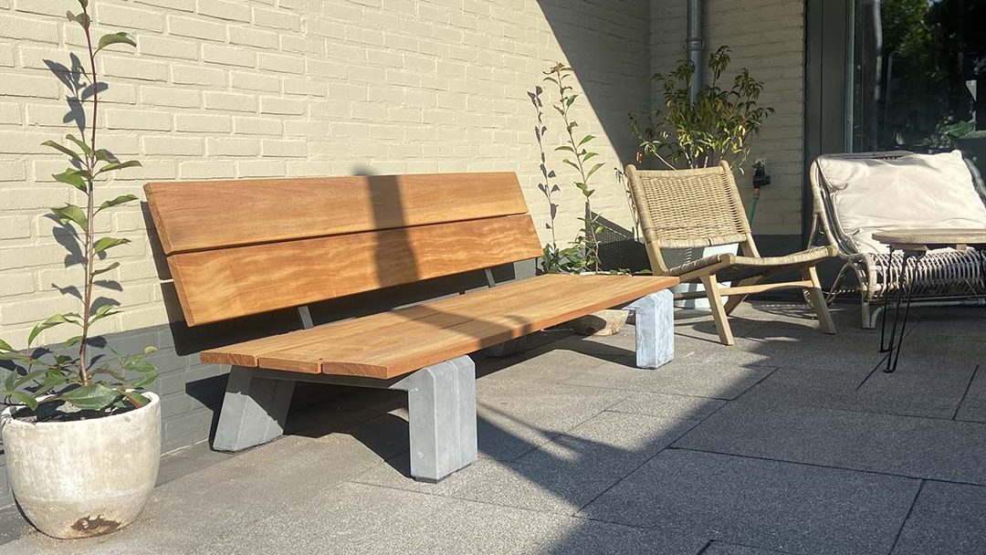 Rock Products C3 Lounger loungebank met FSC hardhout en antraciet beton – productfoto 2
