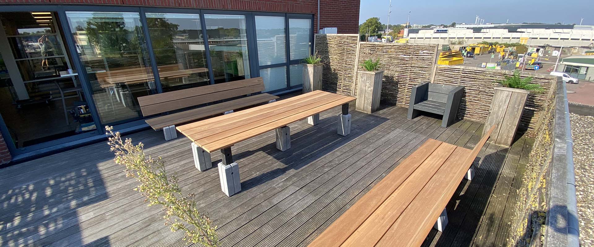 Rock Products C3 Table – Tuintafel van Beton & Hout