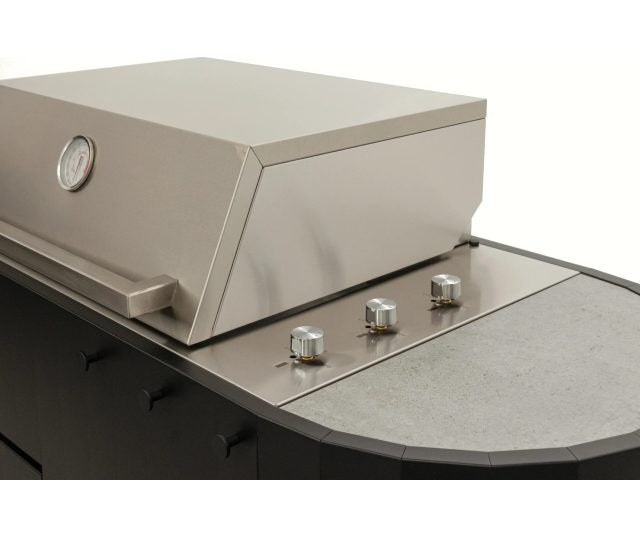 Close-up grill Q-boo OVO GS – RVS branders en Dekton werkblad detail