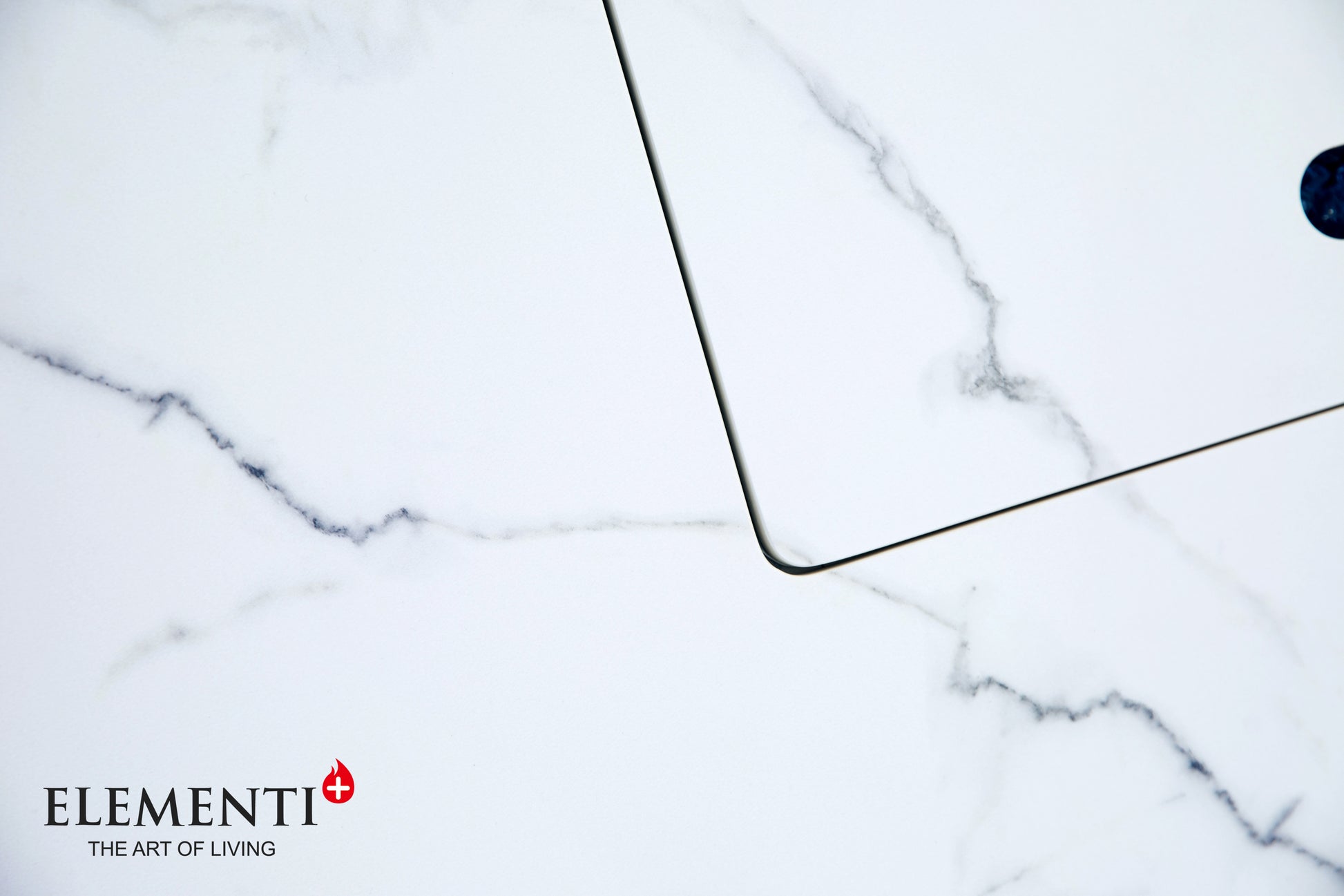 Elementi Bianco Bianco White – marmerlook porselein detail