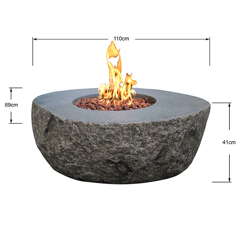 Abmessungen des Elementi Boulder Feuertischs: 110 × 89 × 41 cm