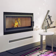 Kratki BLANKA 910 met brandend houtvuur