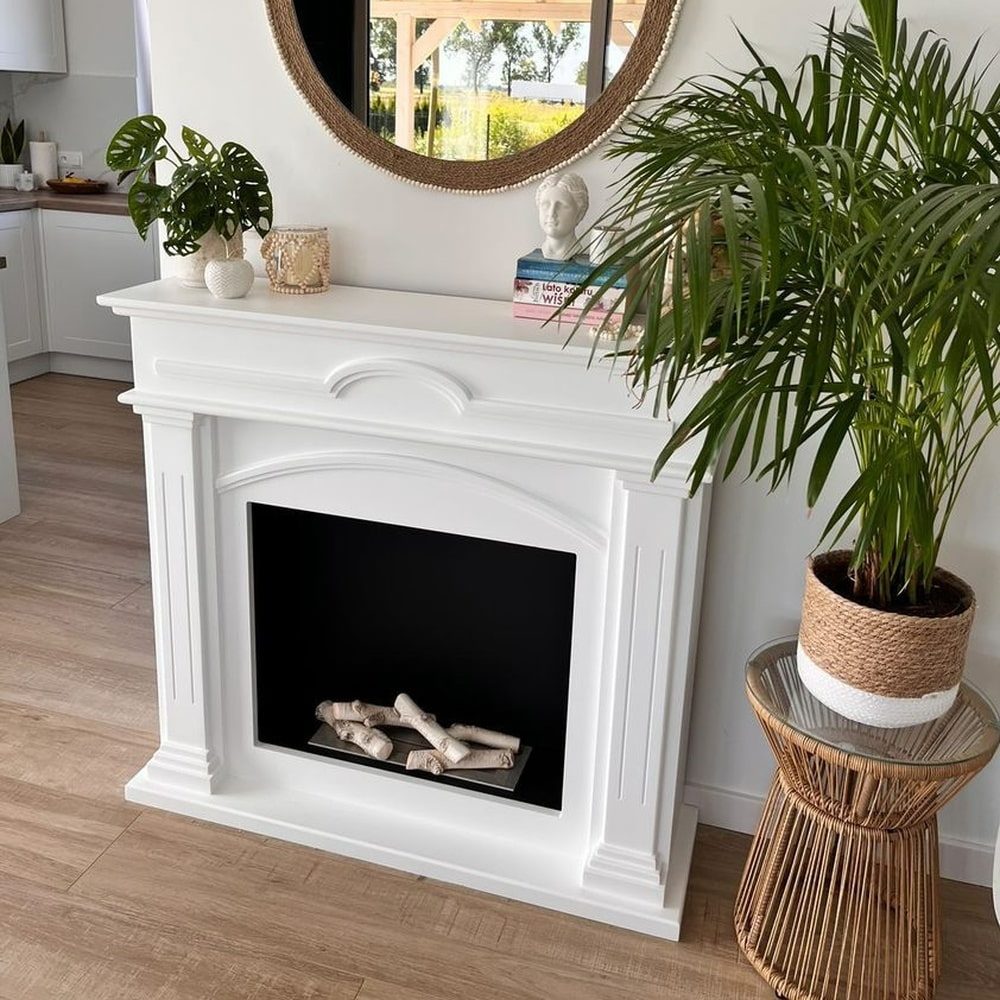 Witte Kratki DECEMBER bio-ethanol haard in een interieur