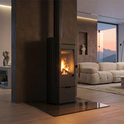 Kratki K12 houtkachel in een interieur