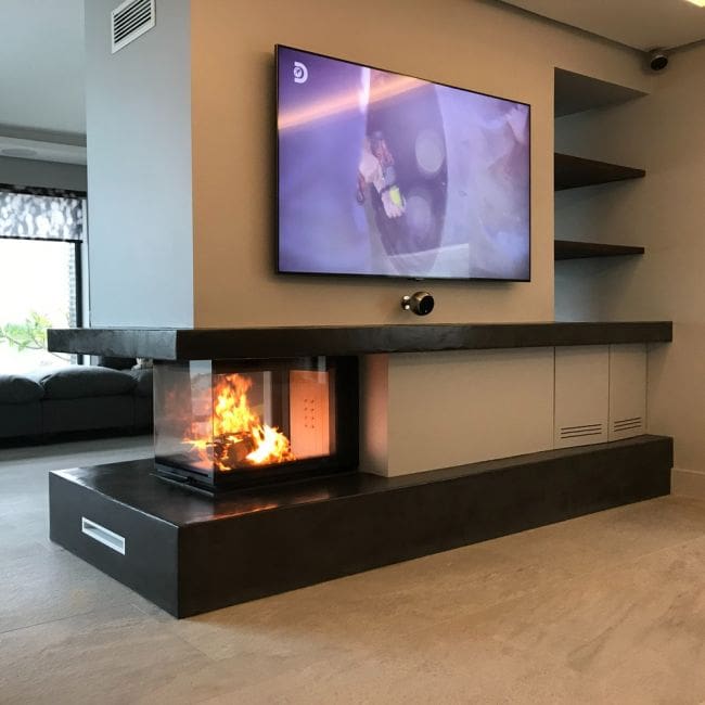 Kratki NBU 500/700 driezijdige inbouwhaard hout 11 kW, met MSK GLASS-regeling – sfeerbeeld