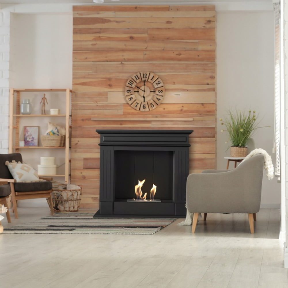 Zwarte Kratki NOVEMBER bio-ethanol haard in een modern interieur