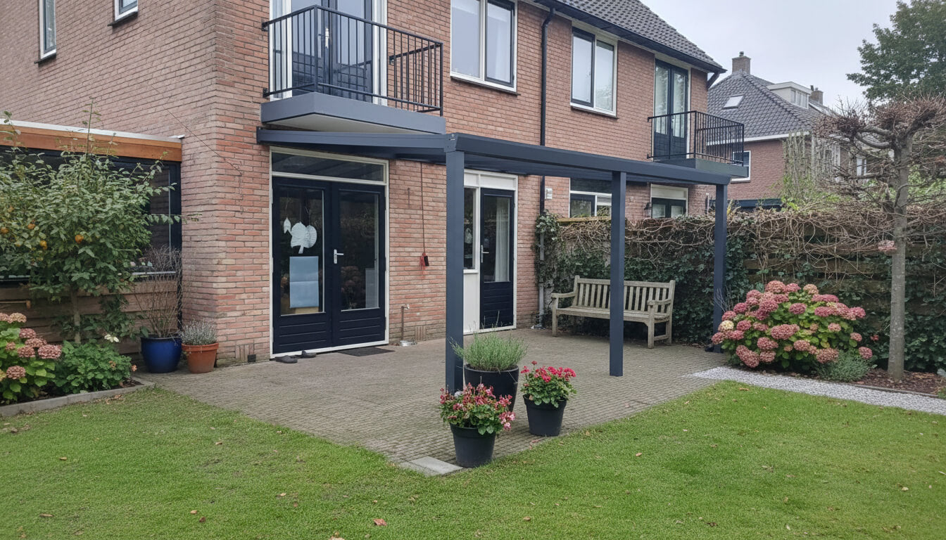 Aluminium terrasoverkapping op maat met glasdak