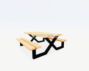 Picknicktafel Outdoor Island Model X zijaanzicht – robuuste Douglas houten tafel met matzwart gepoedercoat ijzeren frame.