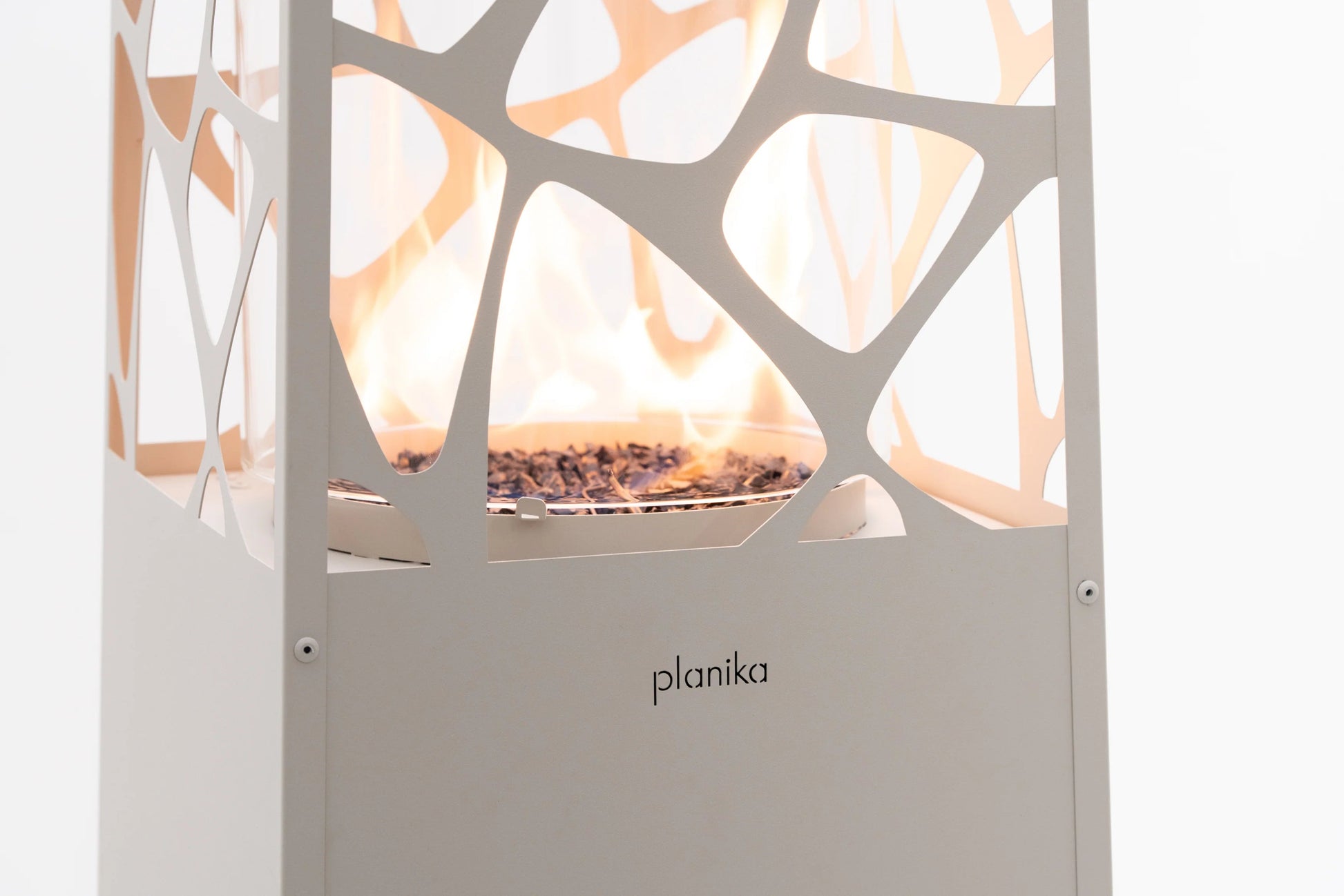 Terrasverwarmer op gas voor HORECA – Buitenhaard op gas | Pyramid Planika - Chique Buiten Leven - Planika - Buiten gashaard