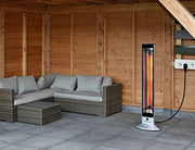 Infrarood Terrasverwarmer voor Buiten – Vrijstaande Gaea Heater | Infralia | sfeerfoto