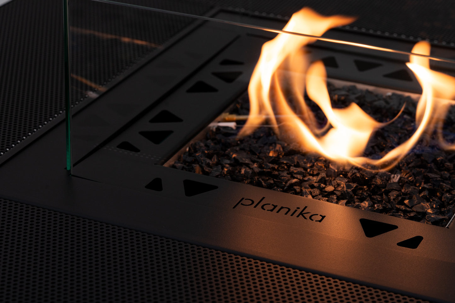 Vuurtafel Hoog op Gas – Voor Buiten | Planika - Chique Buiten Leven - Planika - Vuurtafel