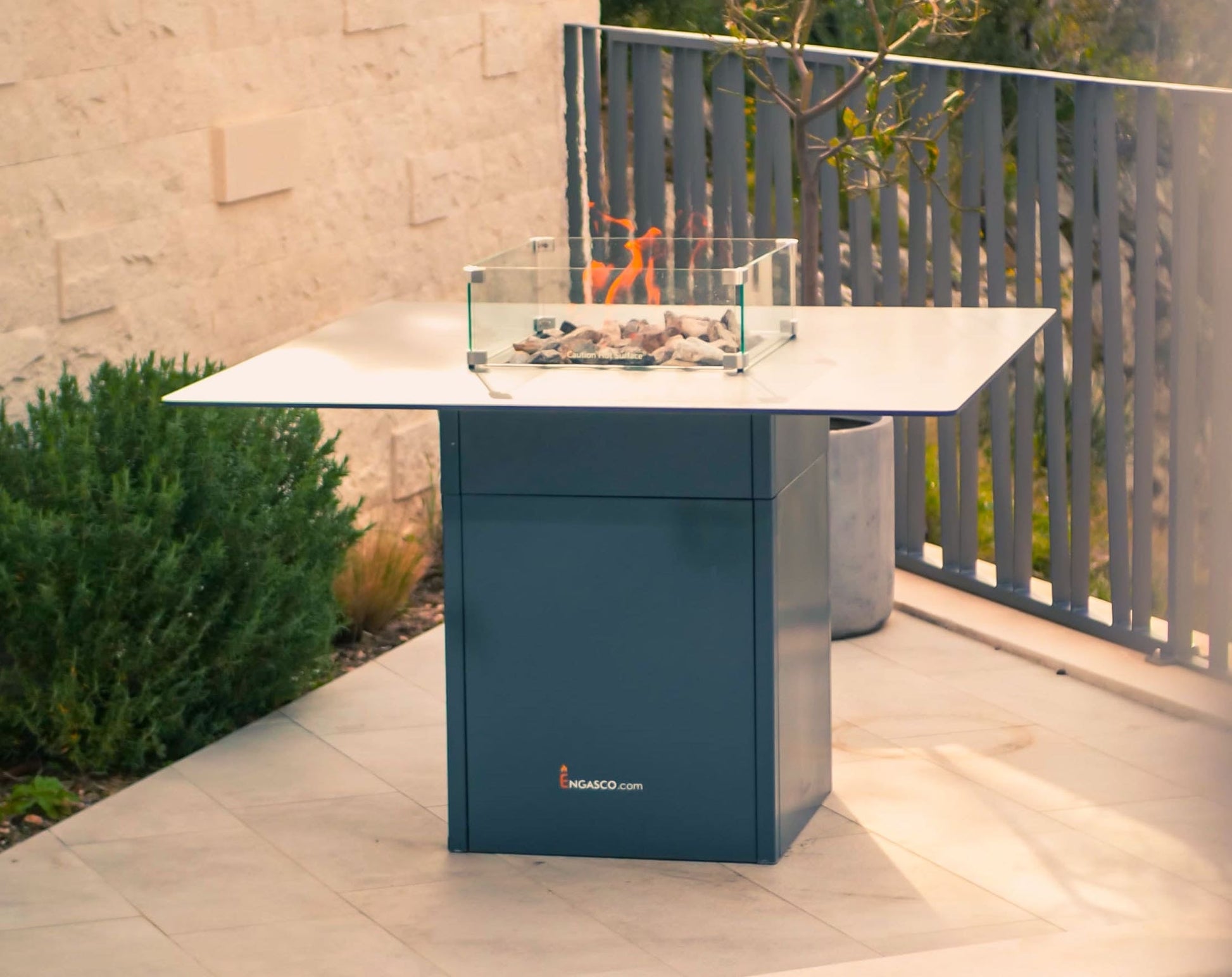 Vuurtafel voor Buiten – Luxe Gashaard Tafel - Slava Low - Chique Buiten Leven - Engasco - Vuurtafel