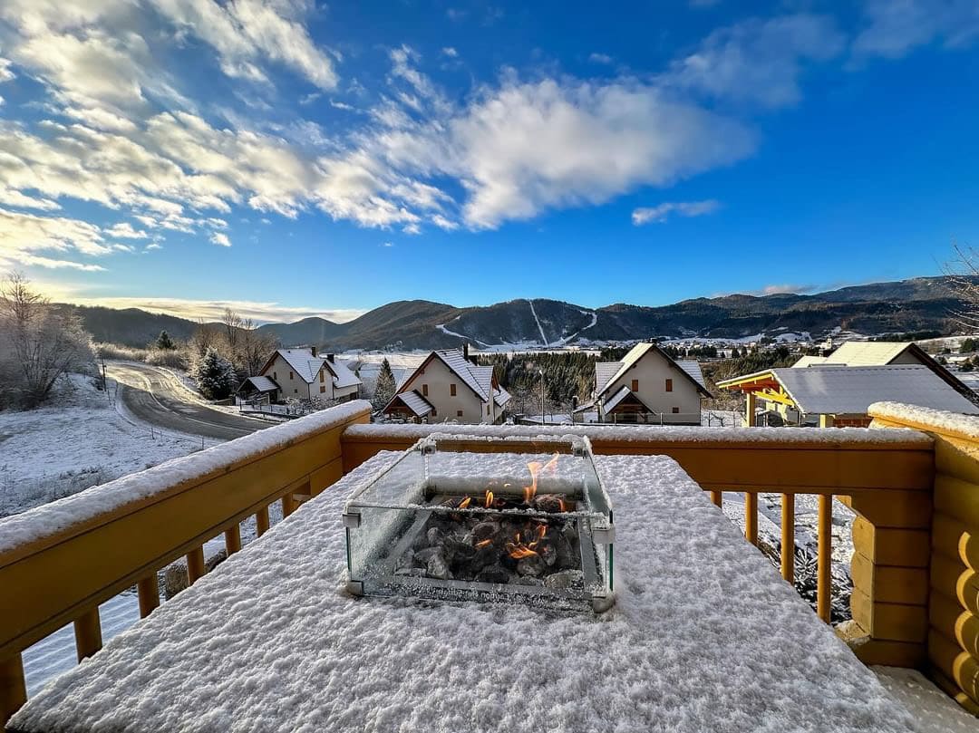 Vuurtafel voor Buiten – Luxe Gashaard Tafel - Slava Low - Chique Buiten Leven - Engasco - Vuurtafel