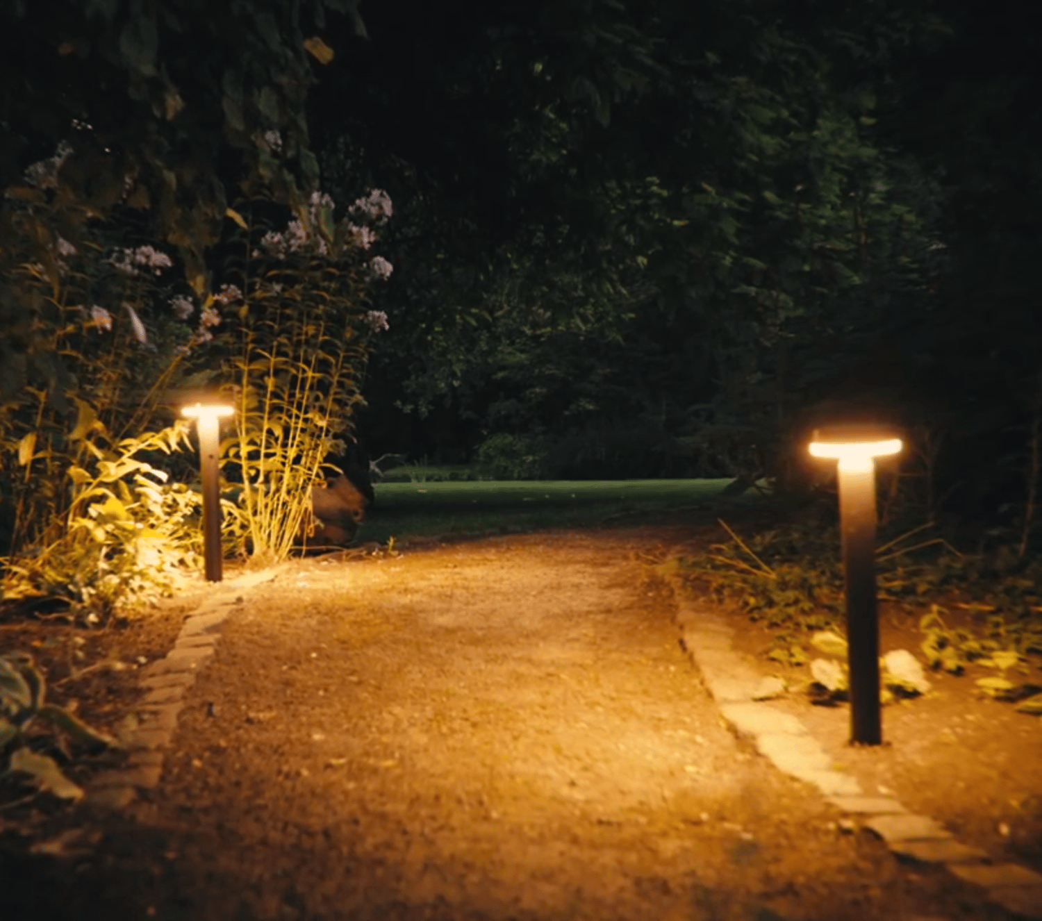 ZOLUNA Solar Spike Light GUUS – Premium Buitenverlichting op Zonne - energie - Chique Buiten Leven - Zoluna Solar prikspot